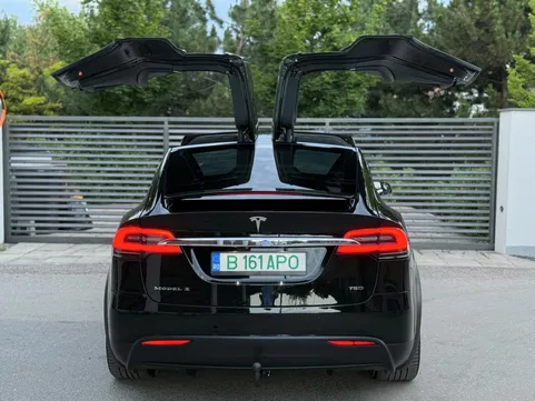 Tesla Model X 75D Performence 520 Cp Usi Flacon wing 7 Locuri