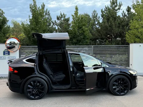 Tesla Model X 75D Performence 520 Cp Usi Flacon wing 7 Locuri — miniatură 3