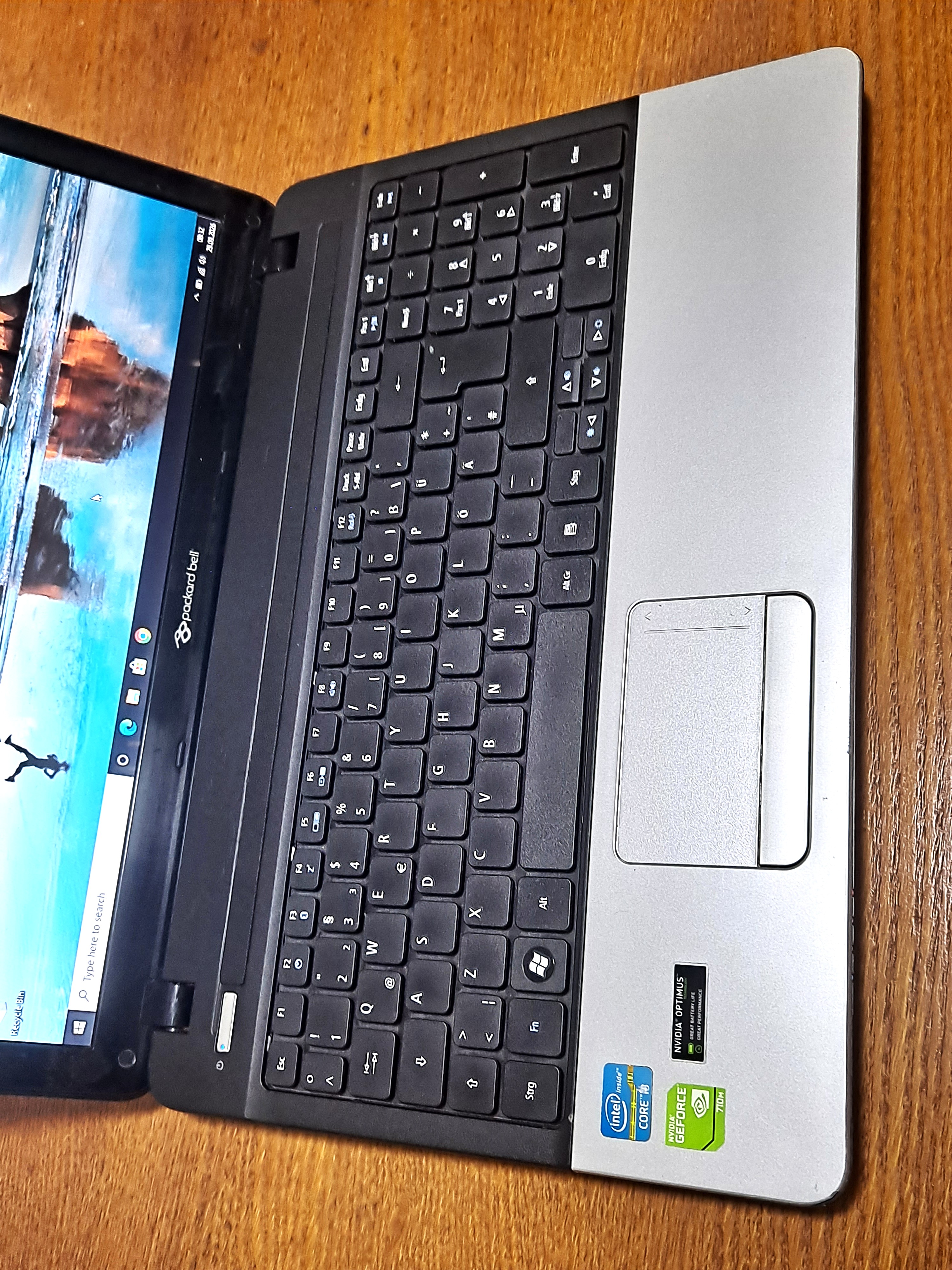 Vand laptop Packard Bell EasyNote--Intel Core i5-2430M @ 2.40GHz--8GB RAM--750GB HDD--NVIDIA 2 GB — miniatură 2